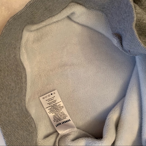 Aritzia Sunday best Crewneck sweater grey - Picture 5 of 16